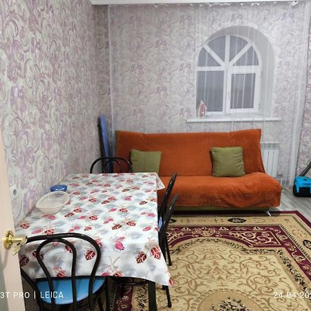 Ferienwohnung Уютная Квартира Комфорт Класса76 Astana Exterior foto